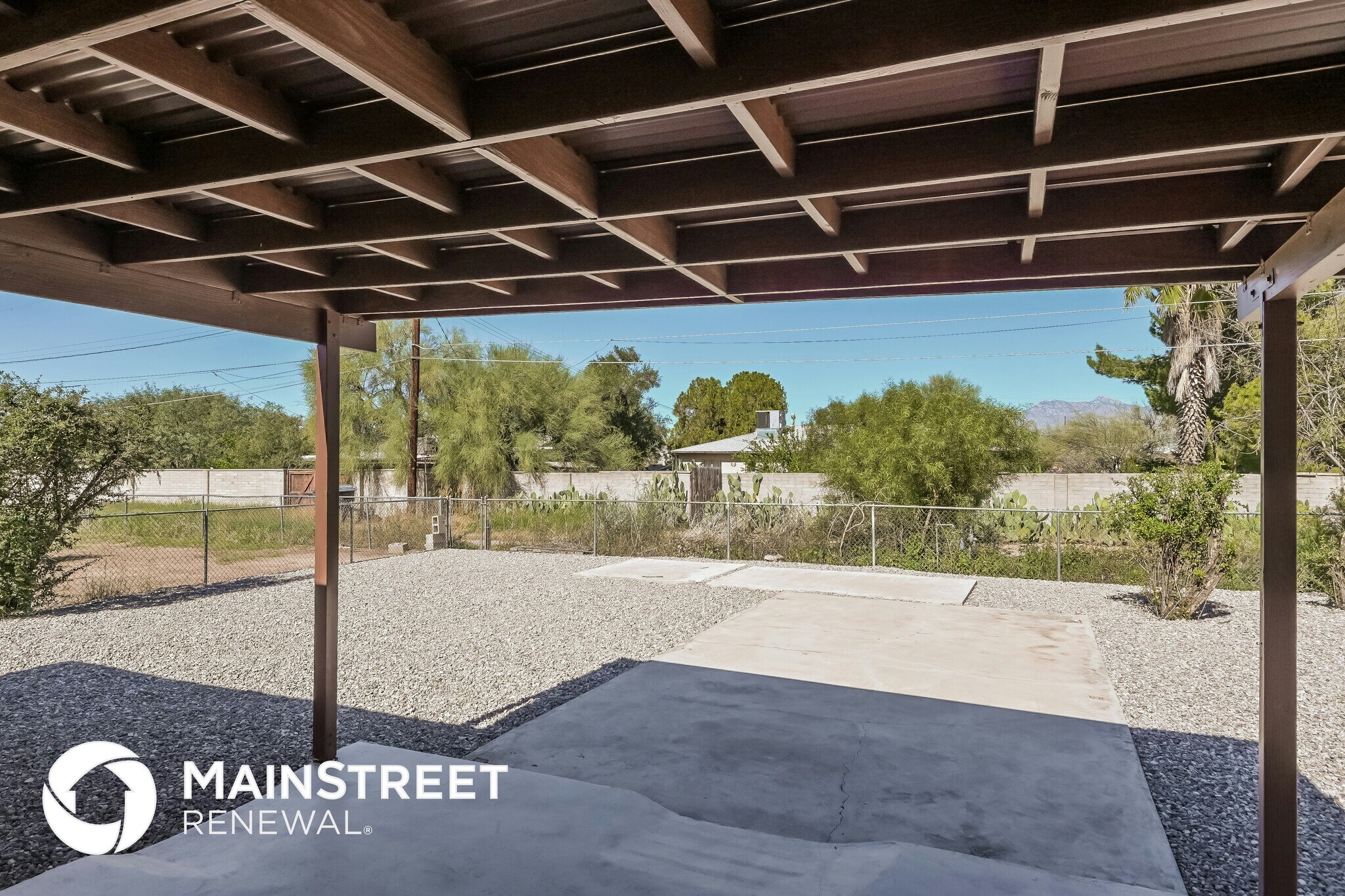 Building Photo - 6131 E 25th St