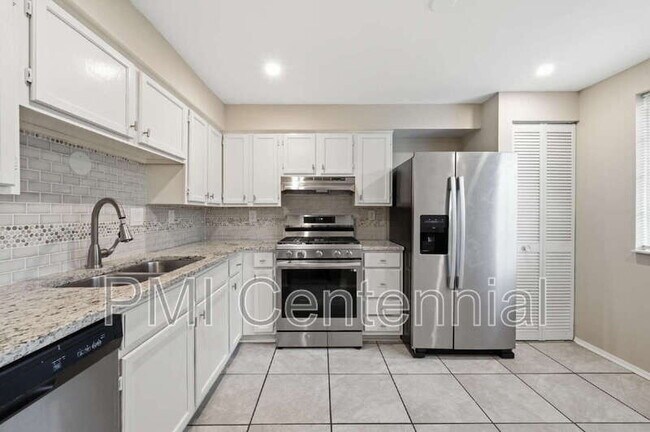 Building Photo - 6413 Wedgewood Trce