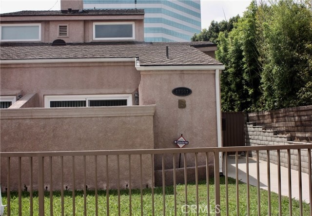 Primary Photo - 17041 A Ln