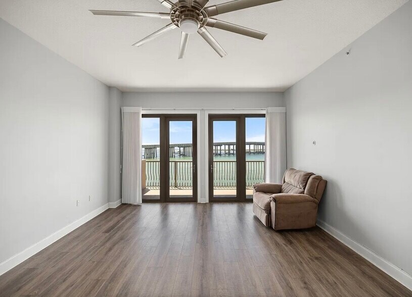 Building Photo - 5 Calhoun Ave