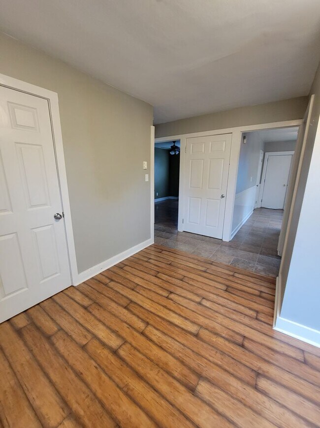 Building Photo - 5176-5178 Greenvillage Road