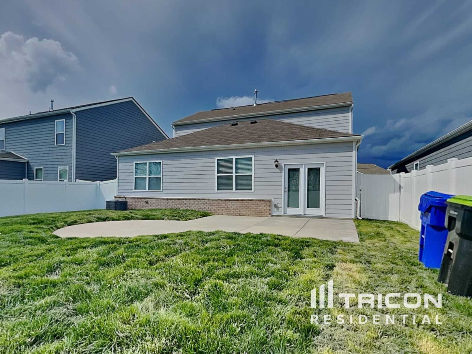 Building Photo - 7249 Sunny Parks Dr
