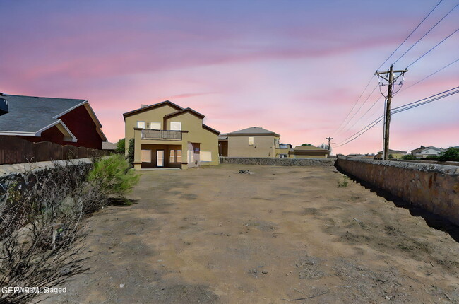 Building Photo - 5500 Jim Castaneda Dr