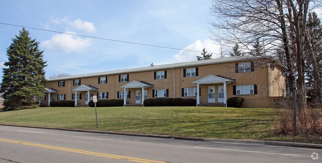Primary Photo - 147-161 S Miller Rd