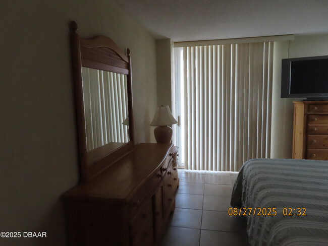 Building Photo - 3043 S Atlantic Ave