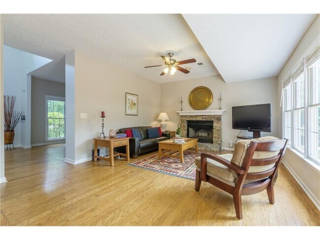 Building Photo - 2807 Forest Wood Dr