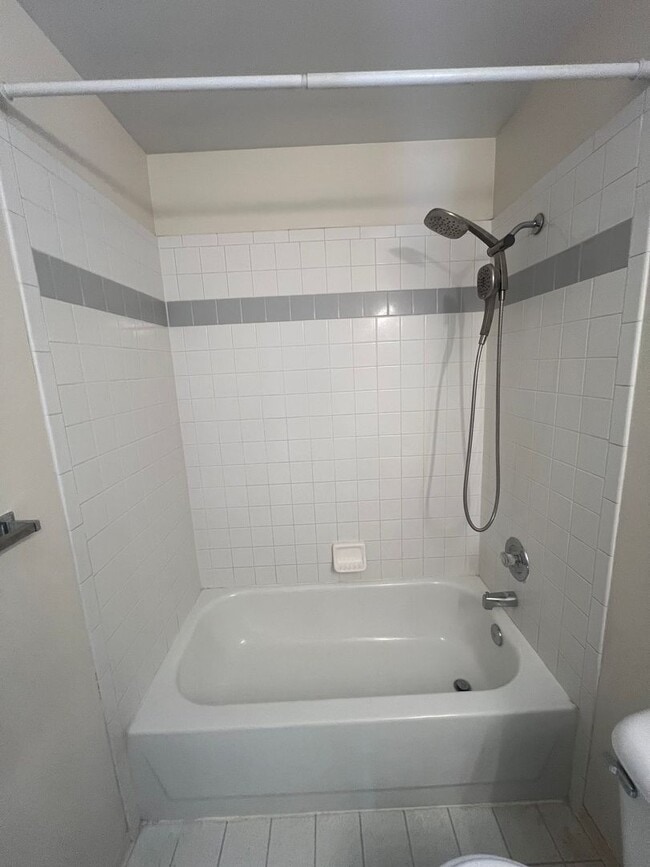 Building Photo - 3 bedroom 2 bath in a beautiful, spacious Meridian Neighborhood!