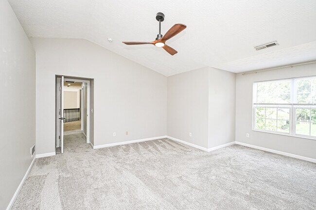 Building Photo - 191 Hillcrest Dr