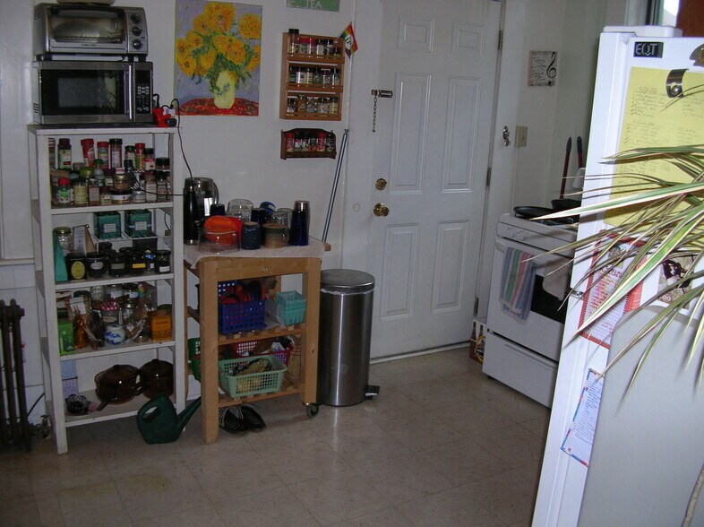 Building Photo - 5409 Coral St