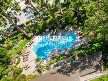 Building Photo - Beautiful 3-bedroom Anaheim Hills home with private patios and community pool!
