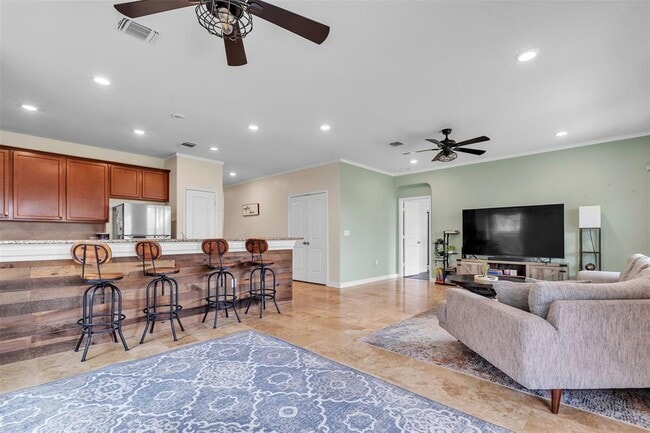 Building Photo - 128 Kavanaugh St