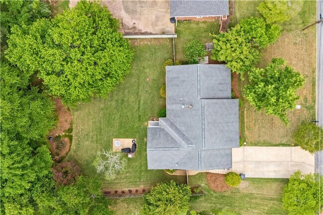Building Photo - Charming Northside Opelika Home w/ Basement