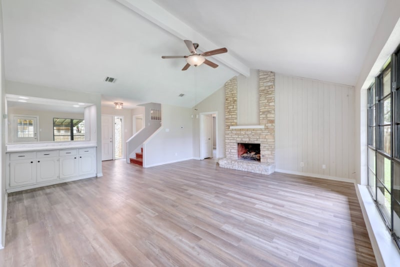 Building Photo - 200 Woodmont Dr