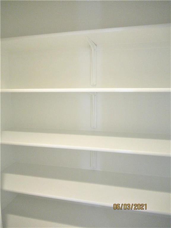 Building Photo - 106 Coyote Trail