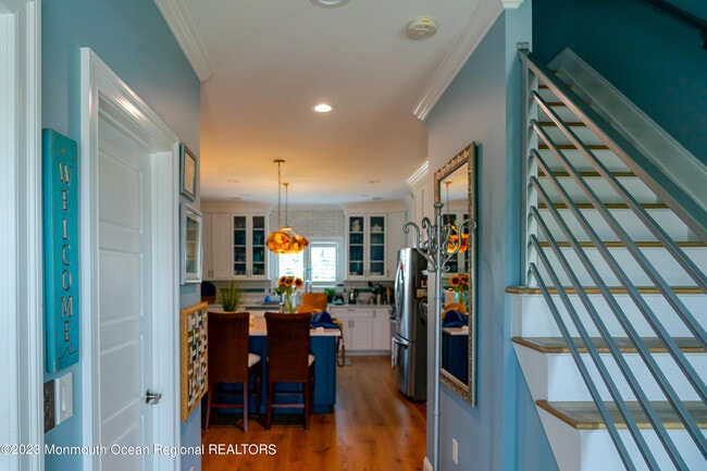 Building Photo - 18 Valentine St