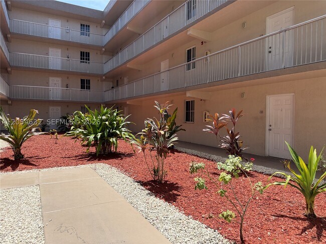 Building Photo - 6195 NW 186th St