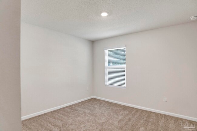 Building Photo - 5249 Peach Dr