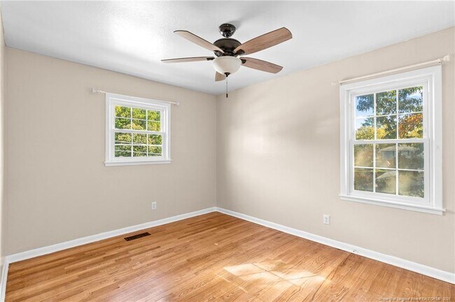 Building Photo - 1440 Marlborough Rd