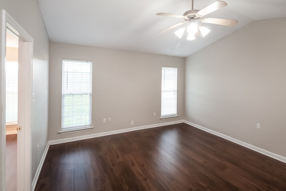 Building Photo - 1708 Cherry Creek Dr