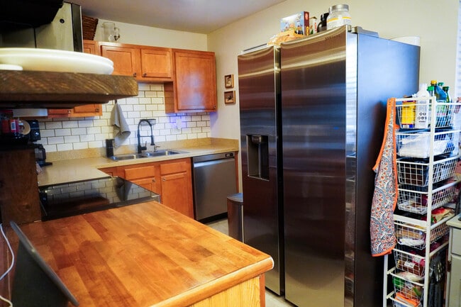 Building Photo - 10 Powhatton Dr