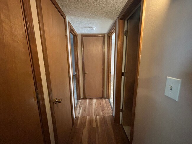 Building Photo - Charming 2-bedroom, 1-bathroom house in Russellville