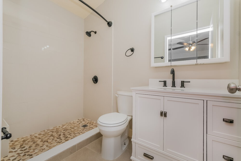 Building Photo - 10610 Navigation Dr