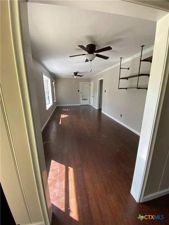 Building Photo - 920 Encino Dr
