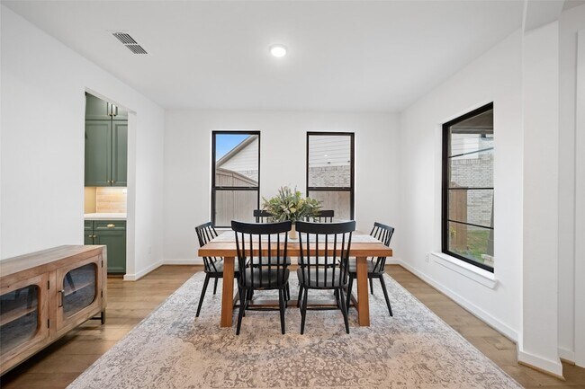 Building Photo - 8207 Boundary Waters Dr