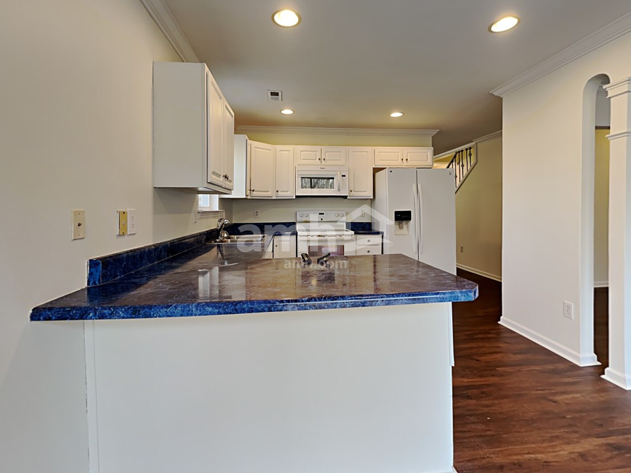 Building Photo - 101 Kingscreek Dr