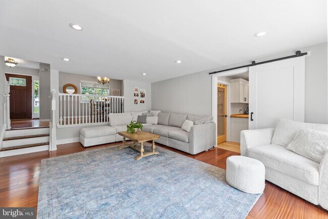 Building Photo - 1621 Clearview Ave