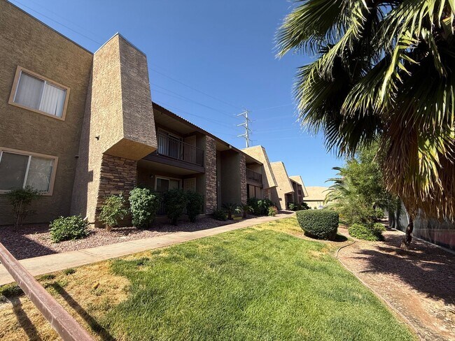 Building Photo - 5163 Indian River Dr