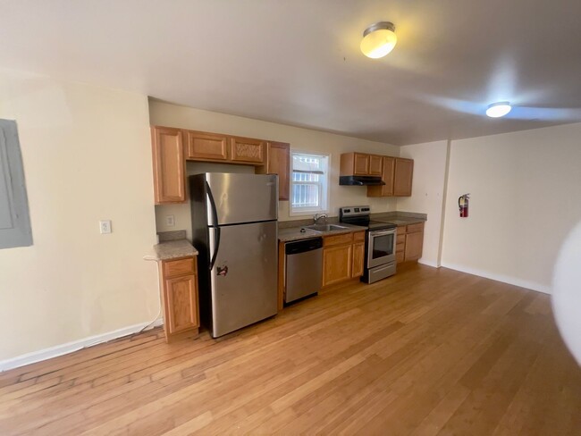 Building Photo - 1524 N 17th St