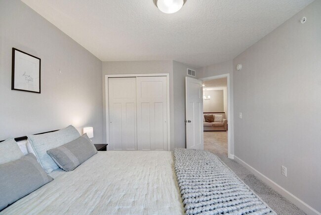 Building Photo - 1203 Lower 143rd St E