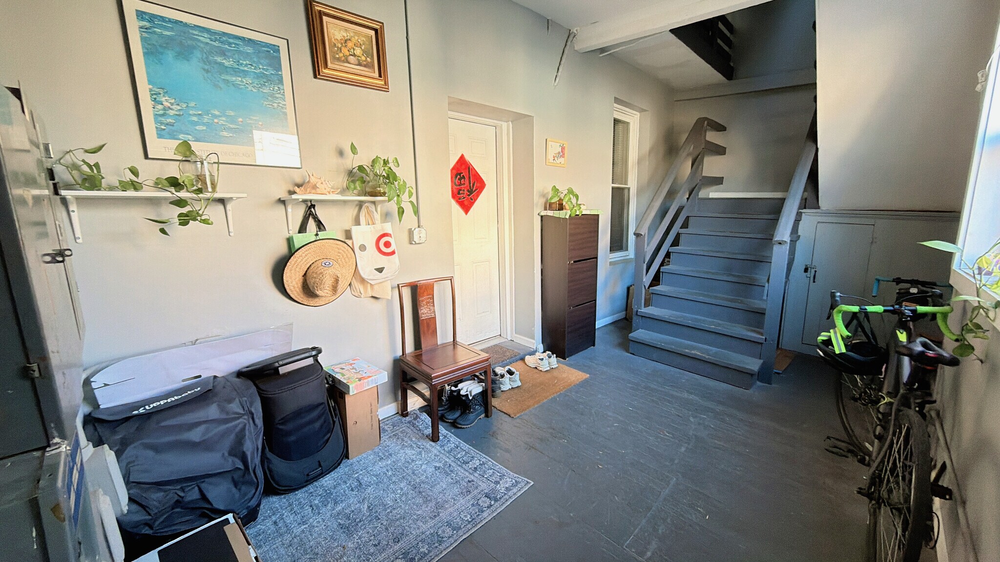 Spacious Mudroom Ideal for Storing Bikes and Outdoor Equipment - 1032 W 31st Pl