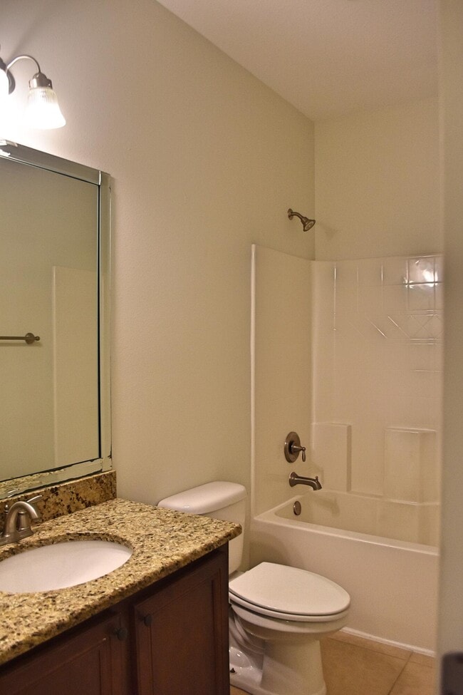 Building Photo - 103 Lagrange Landing