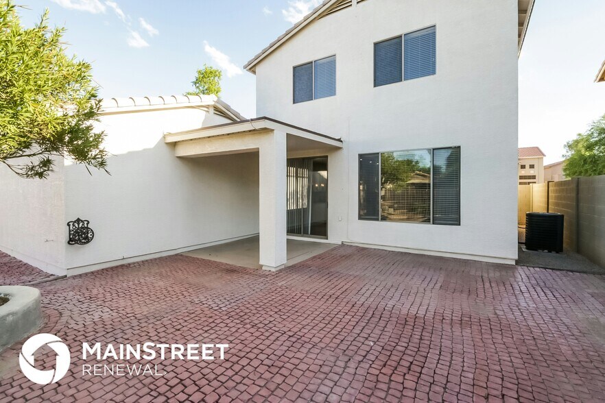 Building Photo - 102 W Mahogany Pl