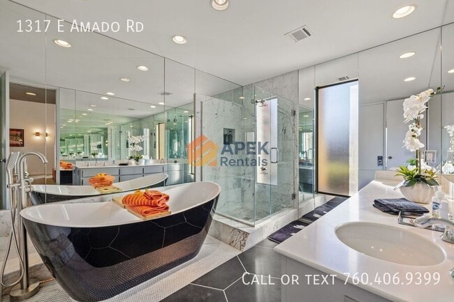 Building Photo - 1317 E Amado Rd