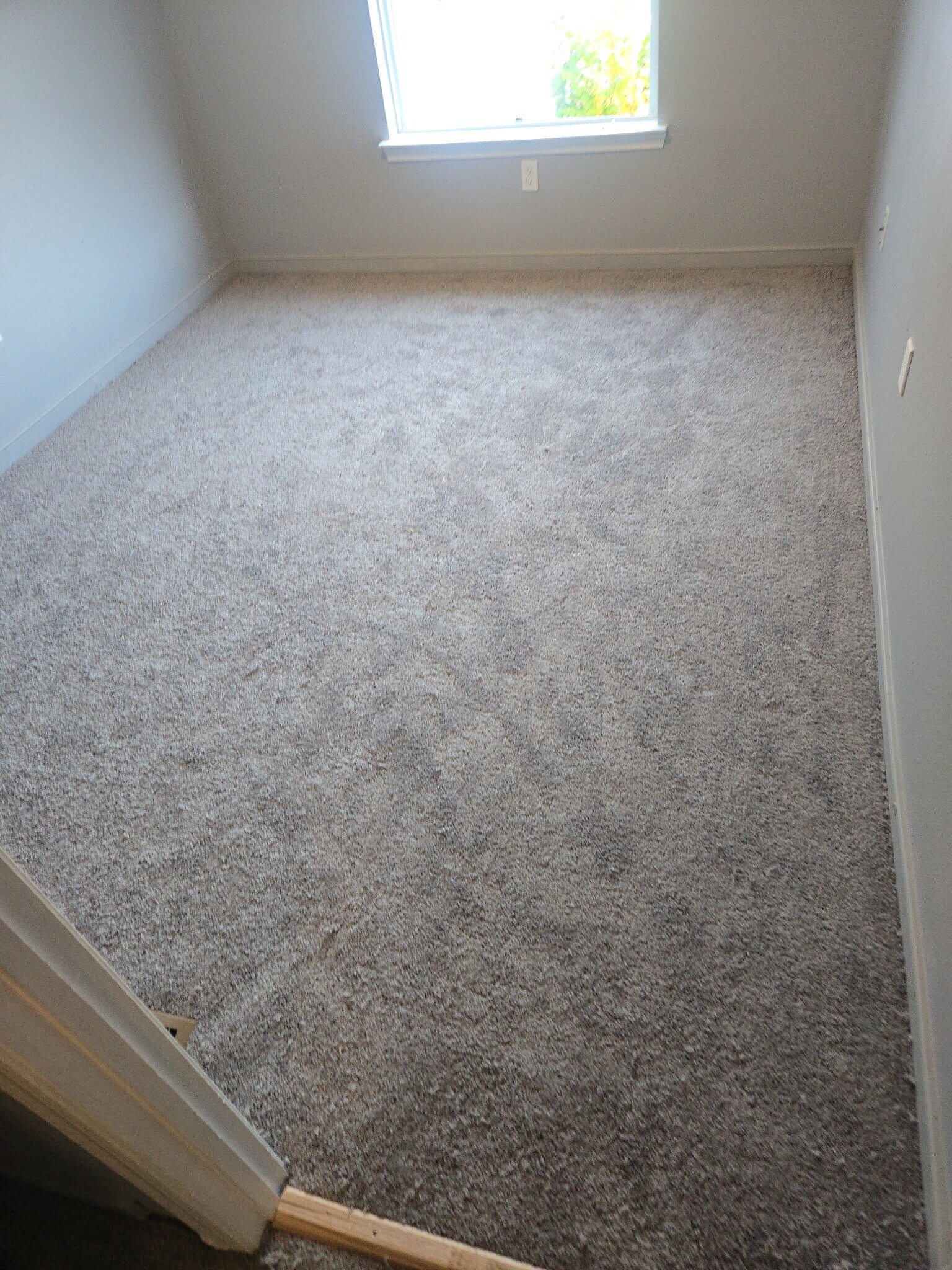 Building Photo - 3528 E Richmond Rd