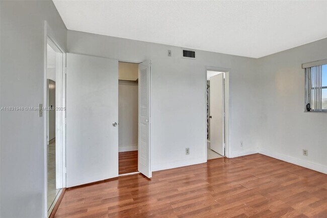 Building Photo - 8720 N Sherman Cir