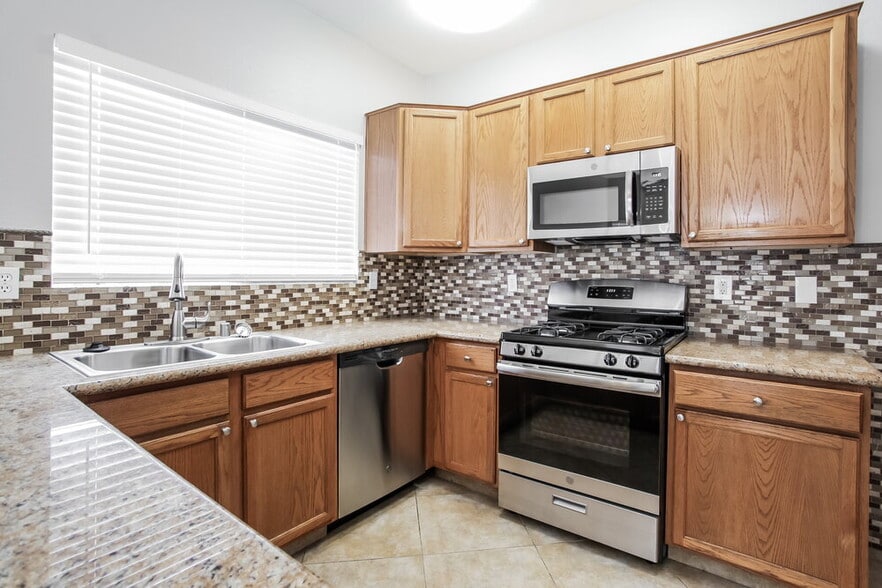 Building Photo - 1006 Rocky Stone Ave