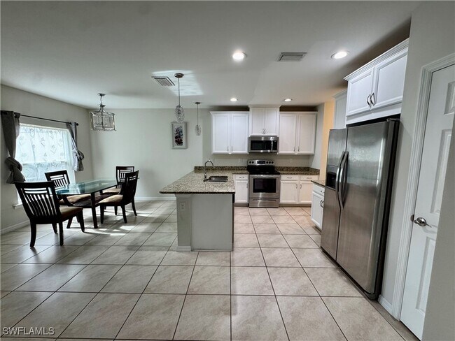 Building Photo - 3812 Tilbor Circle