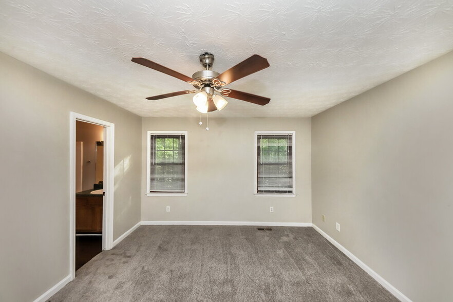Building Photo - 187 Sherwood Forest Dr
