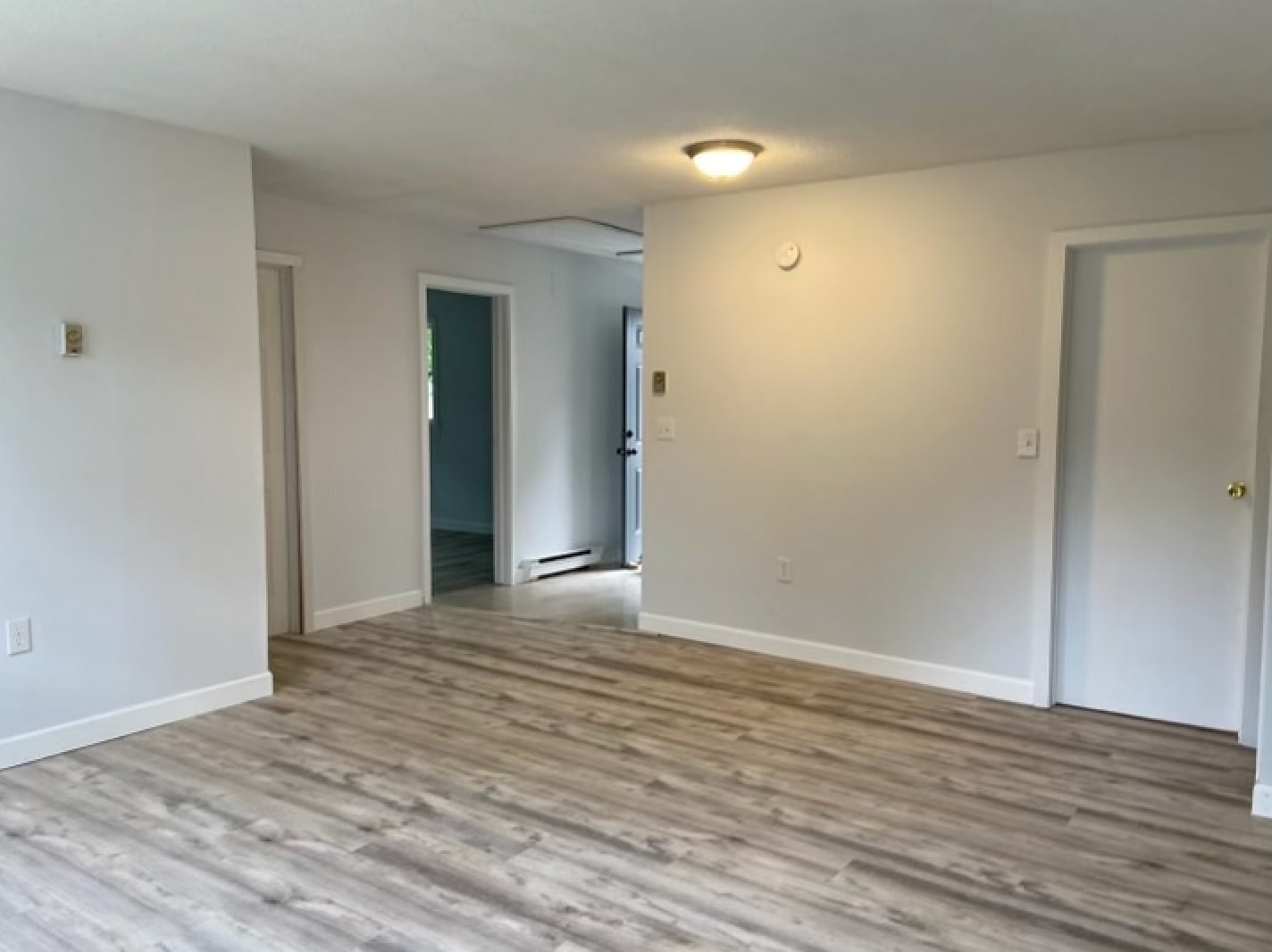 Building Photo - 164 Military Hwy