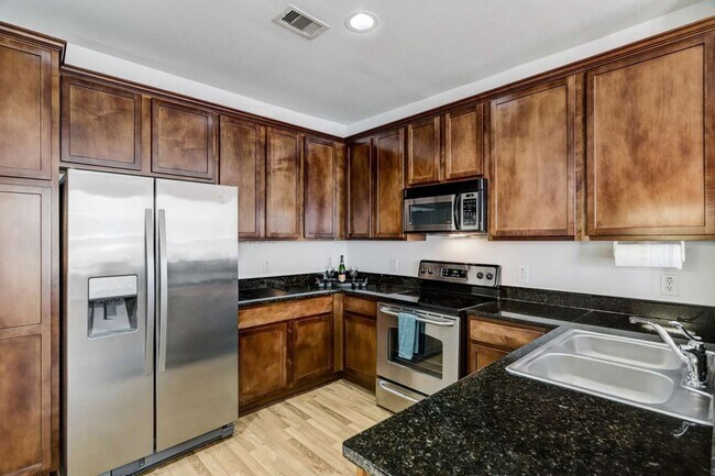 Building Photo - 3001 Murworth Dr