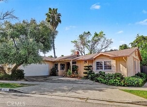 Building Photo - 4413 Canoga Dr