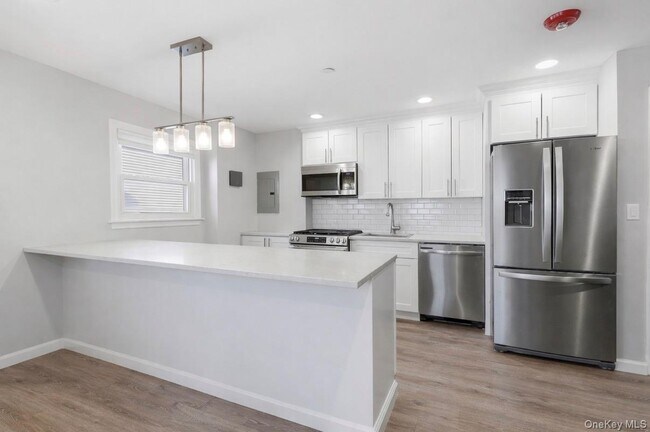 Building Photo - 61 Neptune Blvd