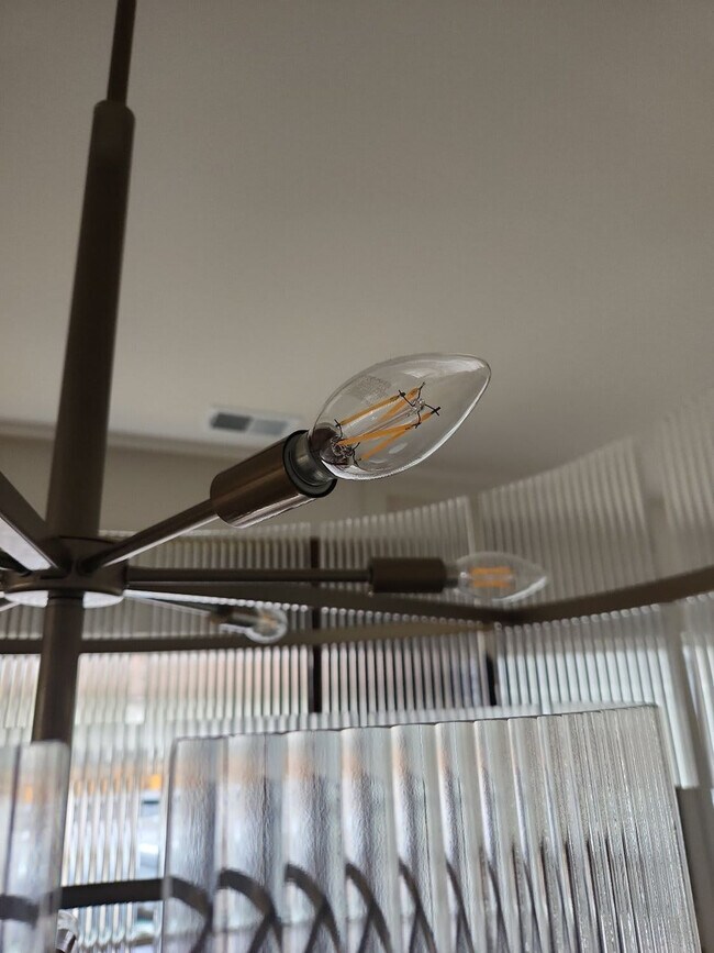 Building Photo - 1315 16th Ave S