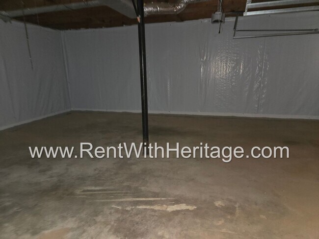 Building Photo - Georgous 3 Bedroom, 2 Bath home with lots of upgrades