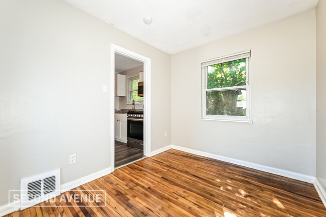 Building Photo - 3541 York St