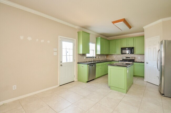 Building Photo - 407 Stream Mill Ln